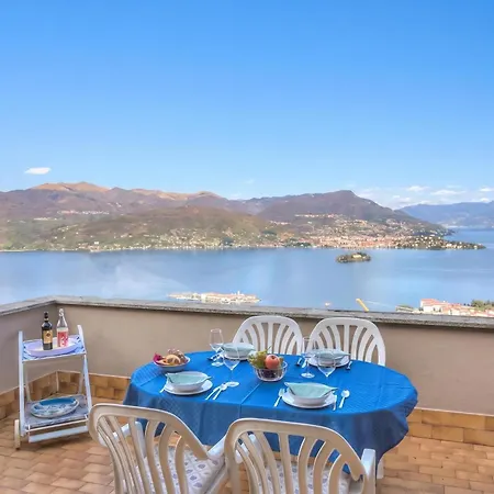 Tatil Evi View Terrace Over The Borromean Isla - Happy *