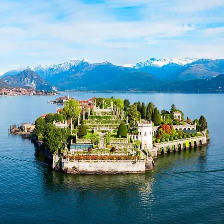 View Terrace Over The Borromean Isla - Happy * Stresa