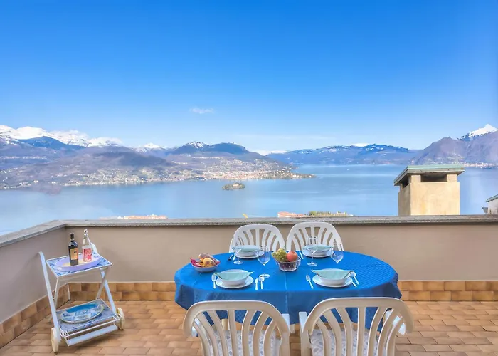 View Terrace Over The Borromean Isla - Happy Holiday home