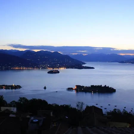 View Terrace Over The Borromean Isla - Happy 펜션 스트레사